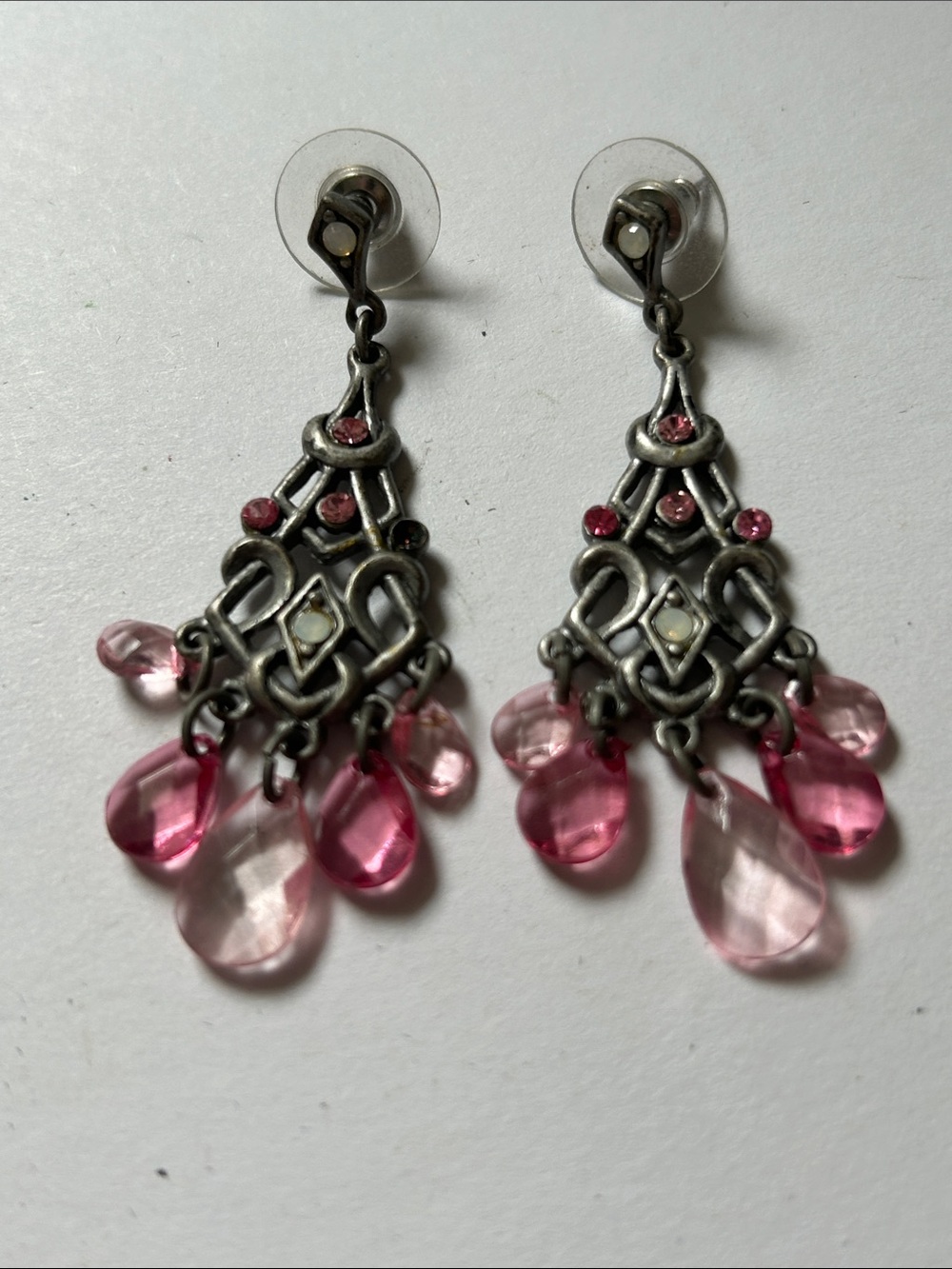Pink Teardrop Filigree Dangle Earrings j46